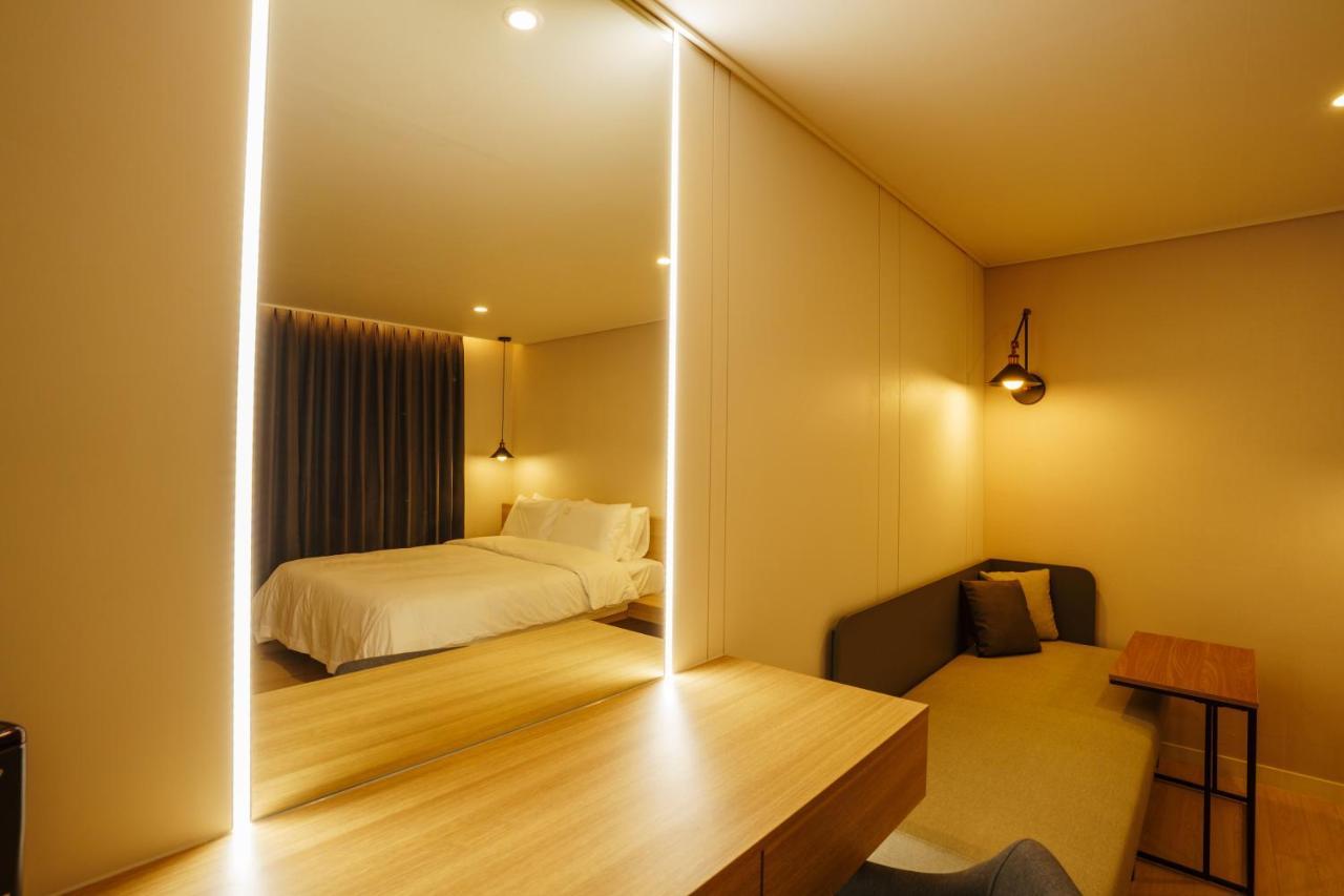 Hotel Pico Tongyeong Bagian luar foto