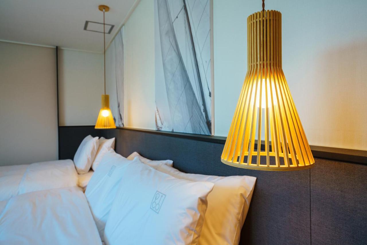 Hotel Pico Tongyeong Bagian luar foto