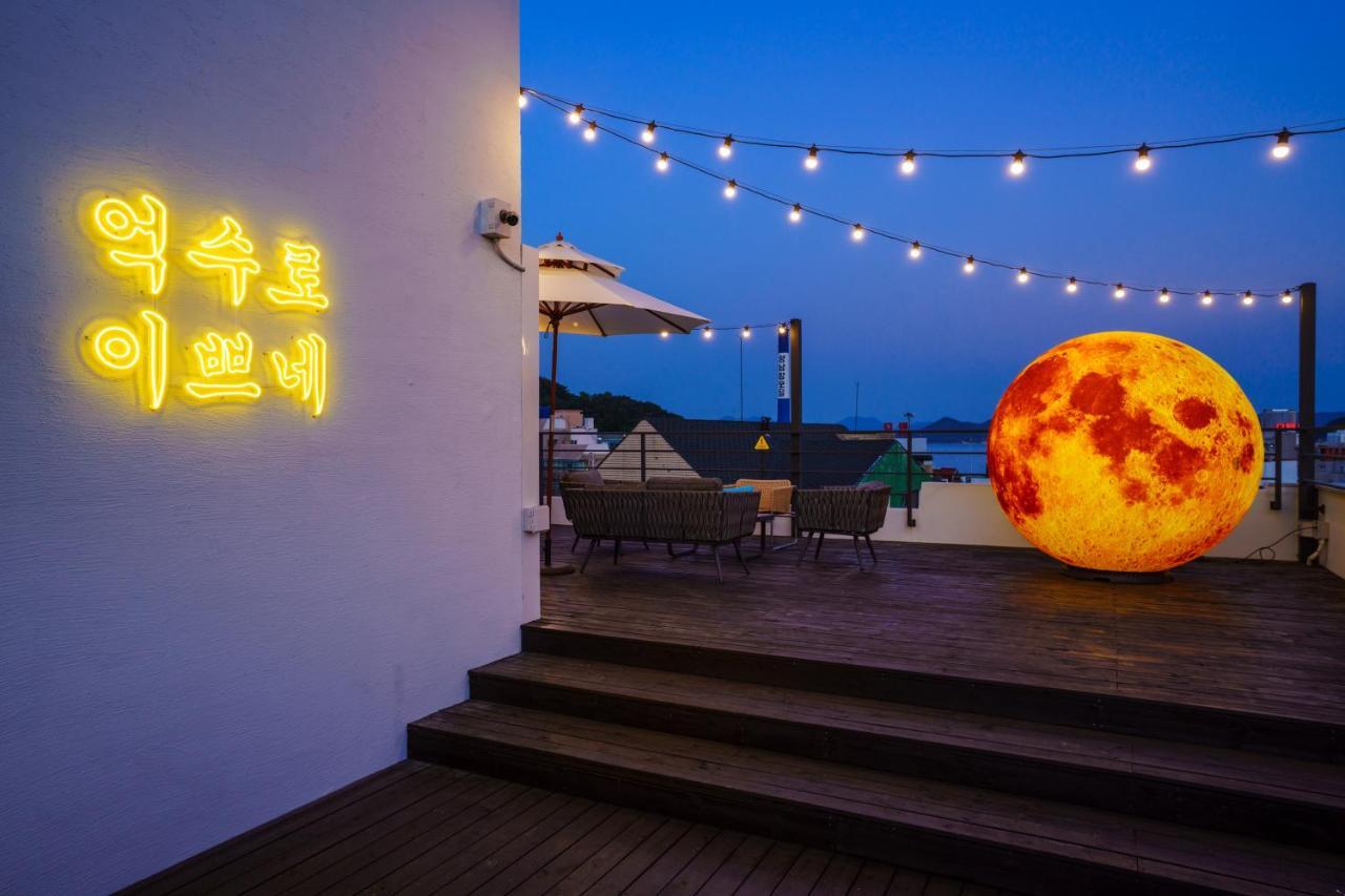 Hotel Pico Tongyeong Bagian luar foto